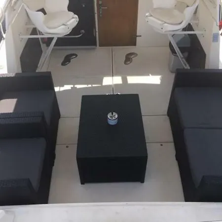 Location Bateau Port Vauban Bateau-hôtel Antibes